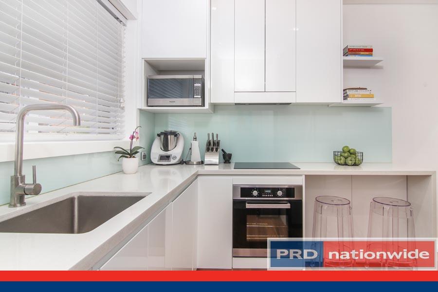 2/24 Wonoona Pde W, Oatley, NSW 2223