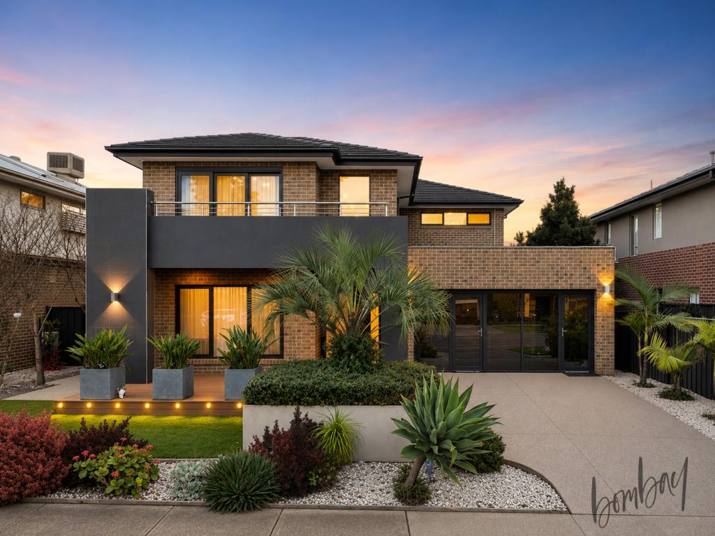 23 HIGHLANDER DR, CRAIGIEBURN, VIC 3064