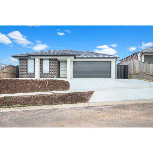 10 Rockley Ave, Warragul, VIC 3820