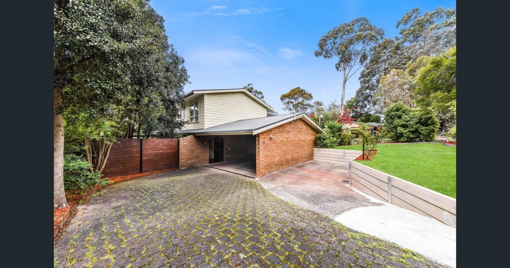 33 Tullimbar Cct, Vermont South, VIC 3133