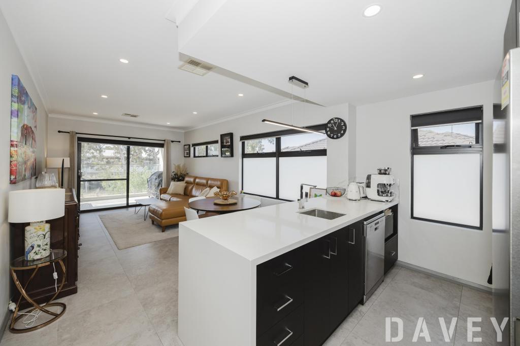 4/17 METHUEN WAY, DUNCRAIG, WA 6023