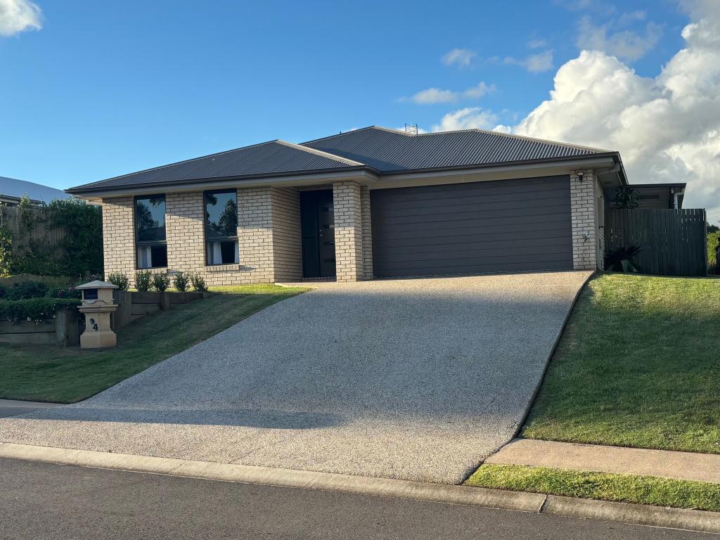 4 Lewis St, Crows Nest, QLD 4355