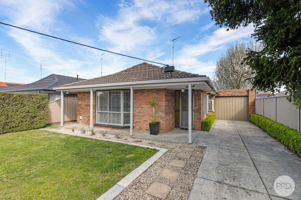 25 Salisbury Ave, Newington, VIC 3350