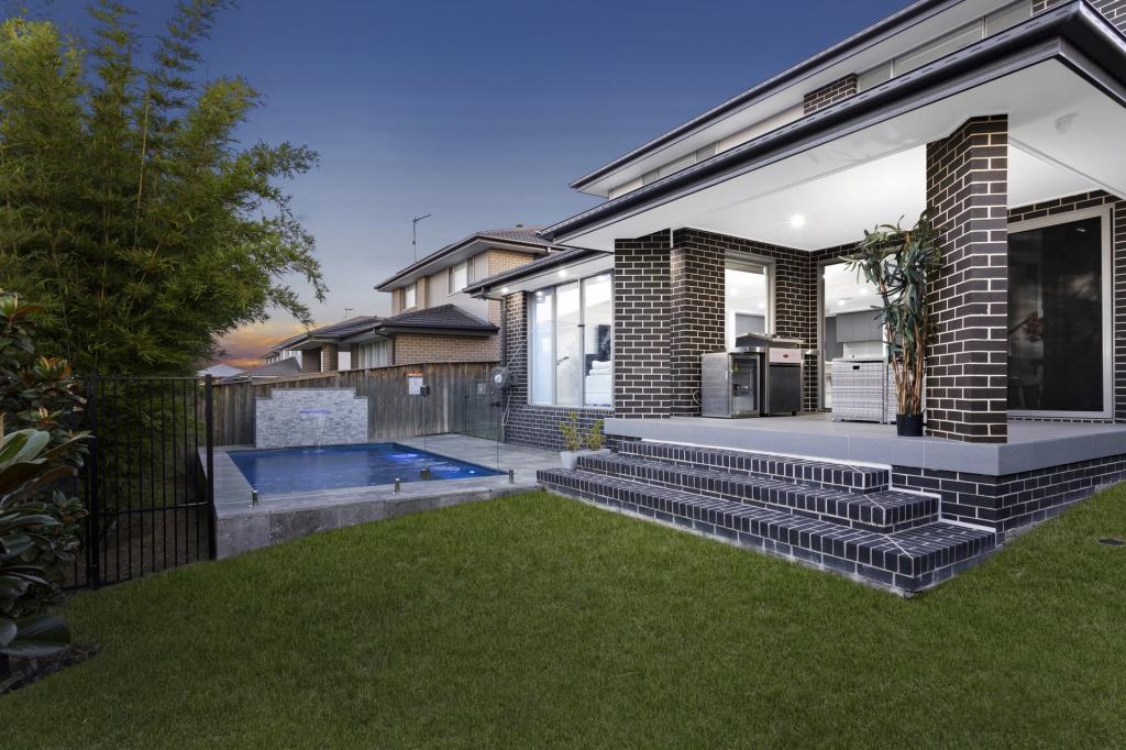 84 Sundowner Pkwy, Box Hill, NSW 2765