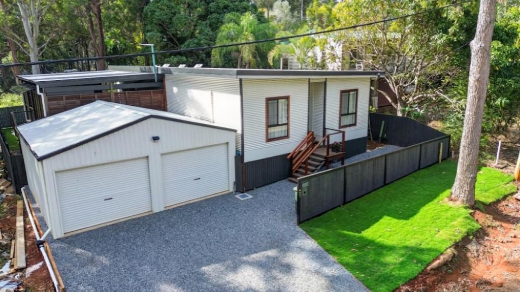 51 VILLA WOOD RD, RUSSELL ISLAND, QLD 4184