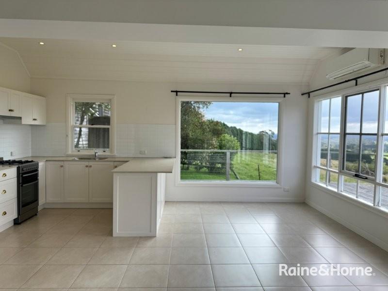 15 KIA ORA LANE, KANGALOON, NSW 2576