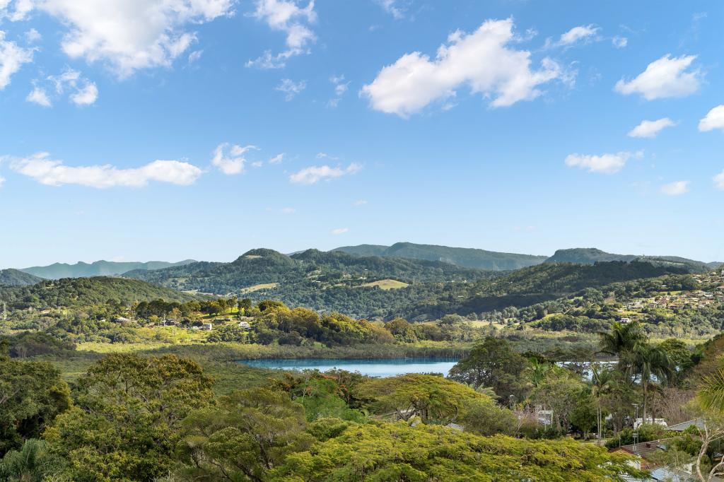 10a Burrawong Ct, Banora Point, NSW 2486