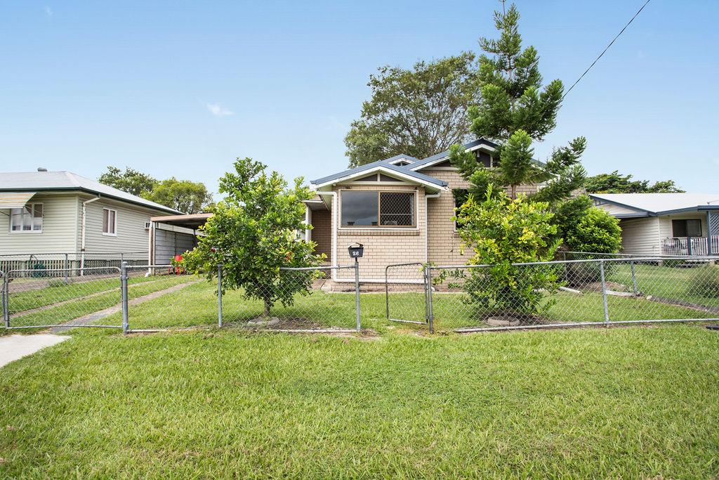 26 Cole St, Booval, QLD 4304