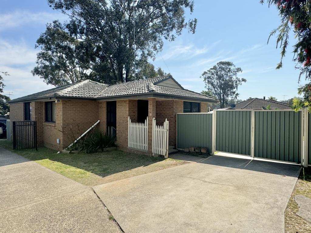 5 Rosella Pl, Cranebrook, NSW 2749