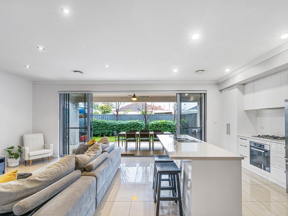 9 Rollands St, Woodville South, SA 5011