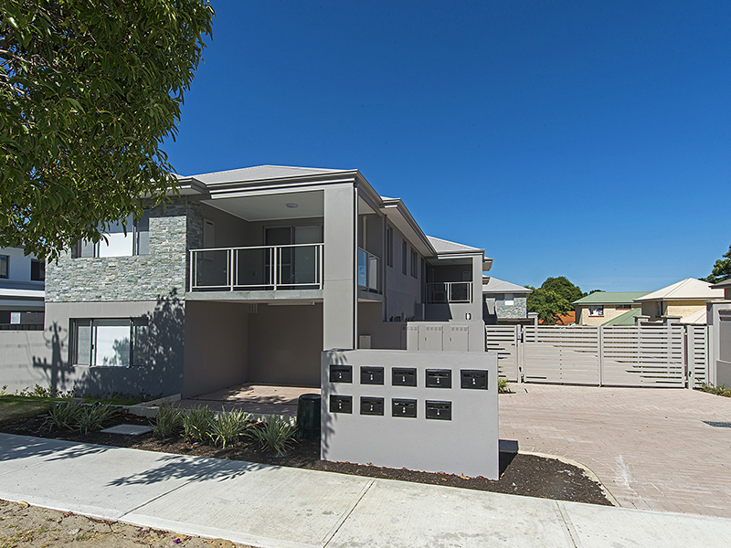 8/358 Hardey Rd, Cloverdale, WA 6105