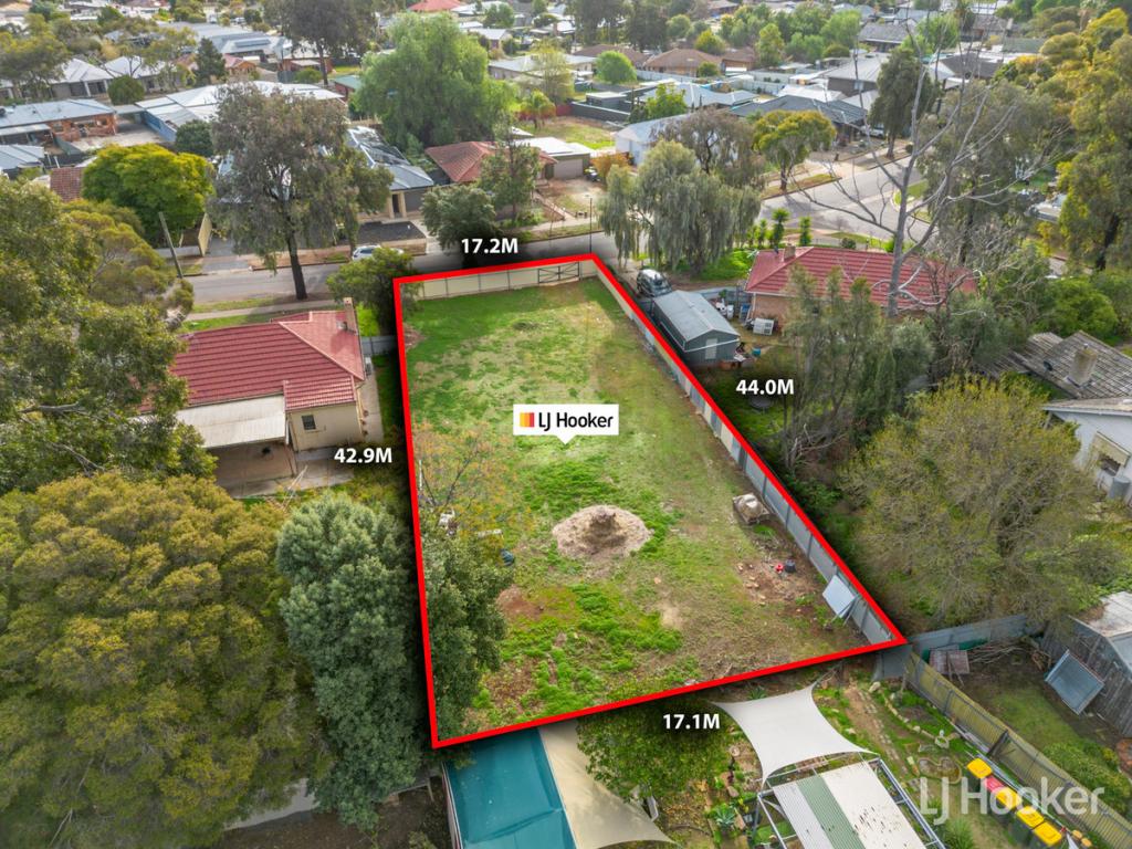 27 Hayles Rd, Elizabeth Park, SA 5113