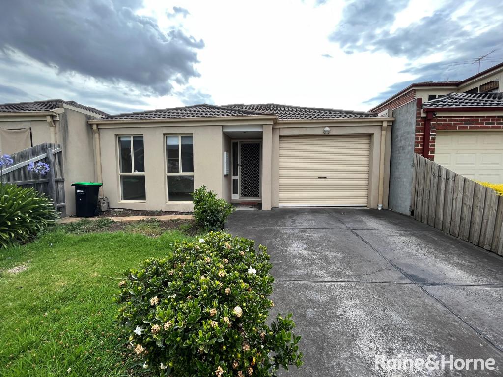 2/4 Jade Way, Hillside, VIC 3037