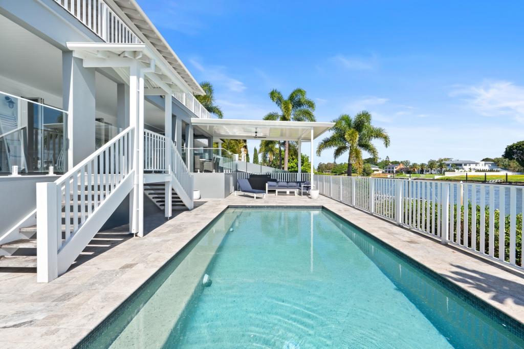 97 Sir Bruce Small Bvd, Benowa, QLD 4217