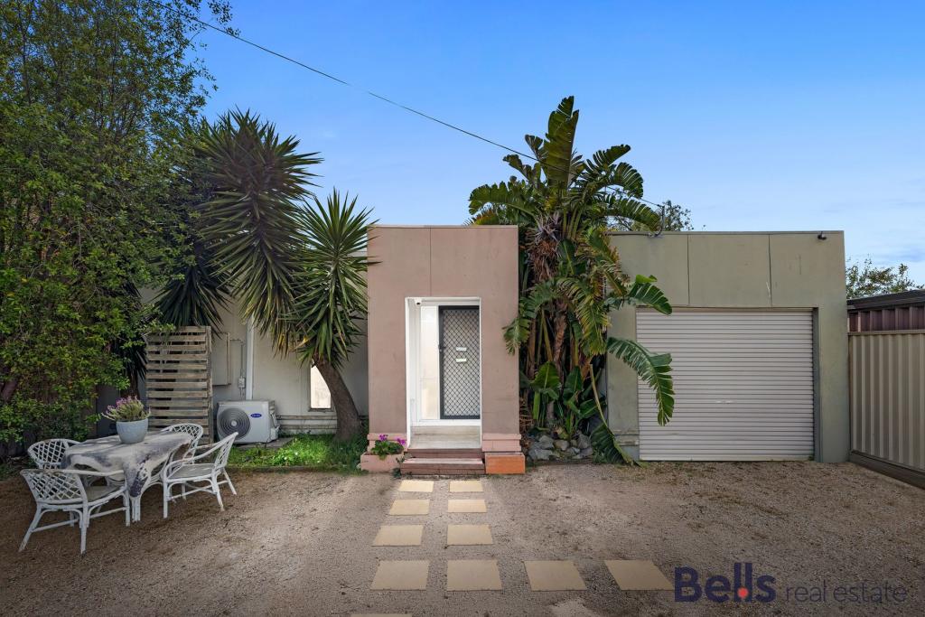 32 Hamilton St, Deer Park, VIC 3023