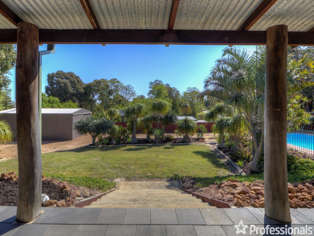 19 Champion Rd, Lesmurdie, WA 6076