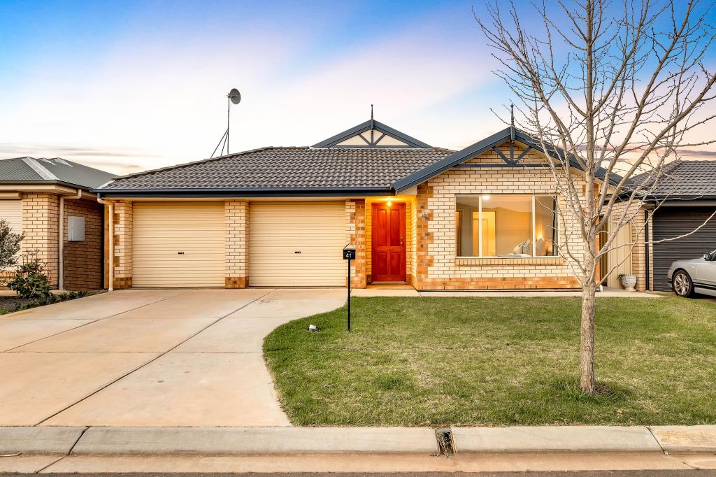 41 BIARRITZ ST, MUNNO PARA WEST, SA 5115