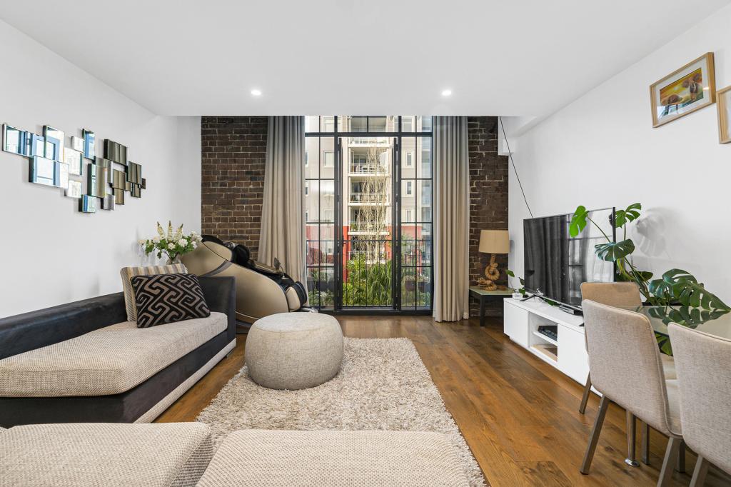 8/15 Woodlands Ave, Breakfast Point, NSW 2137