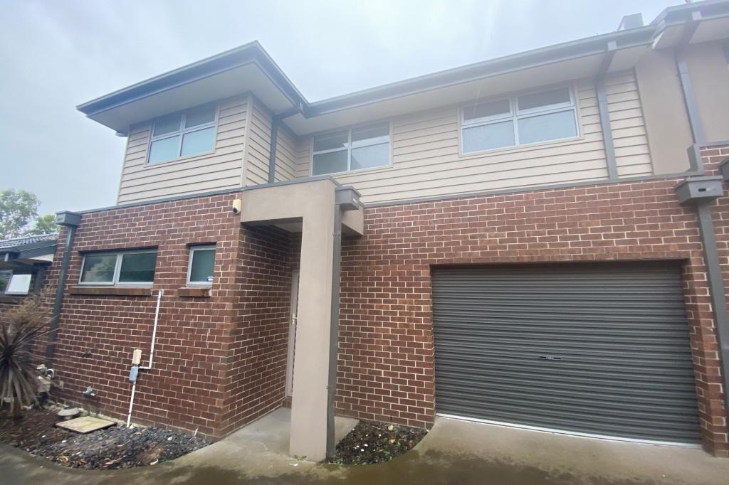 2/749 GILBERT RD, RESERVOIR, VIC 3073