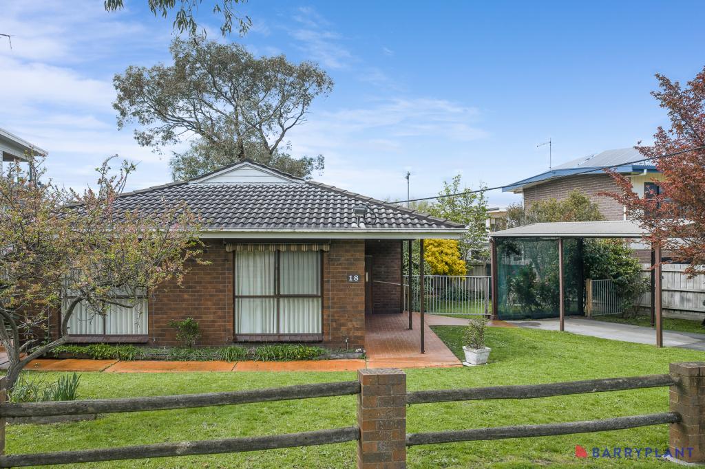 18 Garden Cres, Inverloch, VIC 3996