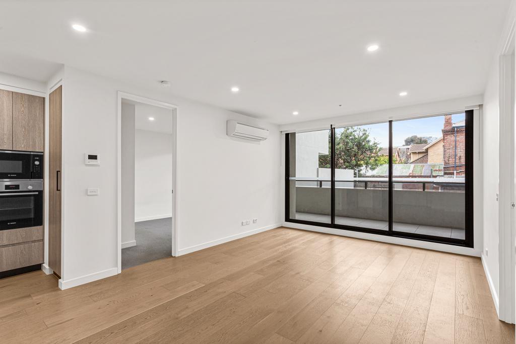 104/12 NAPIER ST, FOOTSCRAY, VIC 3011