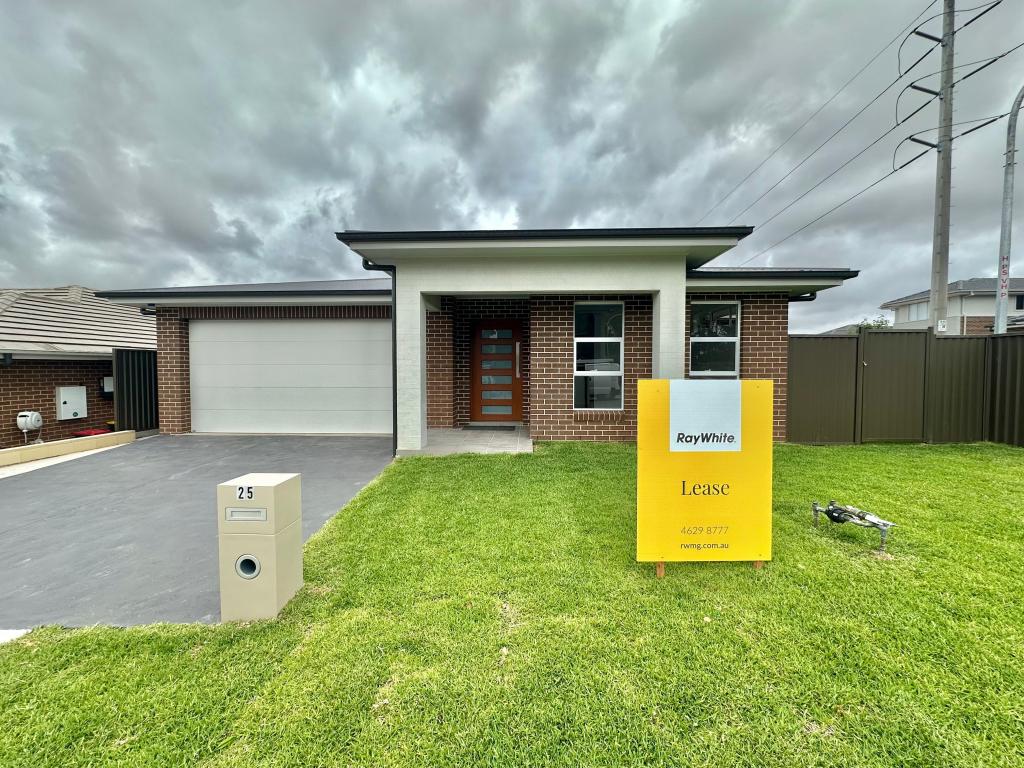 25 Warburn St, Gledswood Hills, NSW 2557