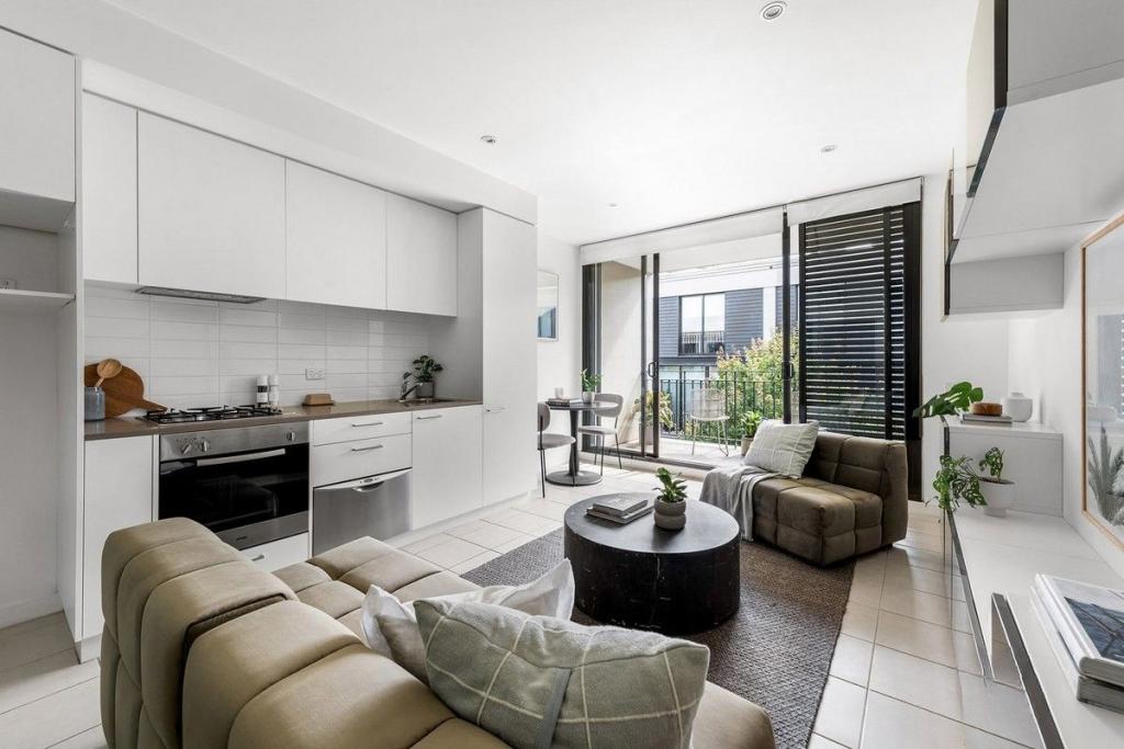 204/33 Cliveden Cl, East Melbourne, VIC 3002