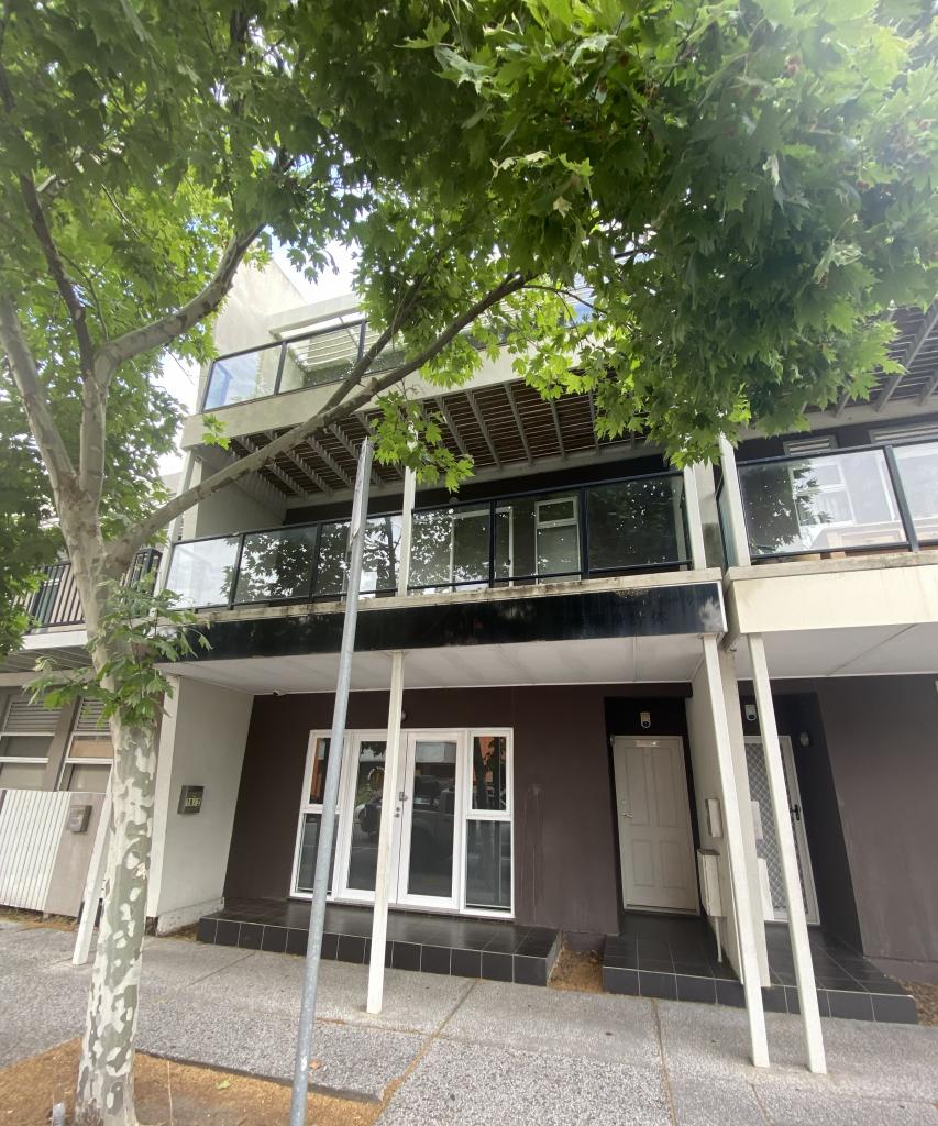 15/2 Euston Walk, Mawson Lakes, SA 5095