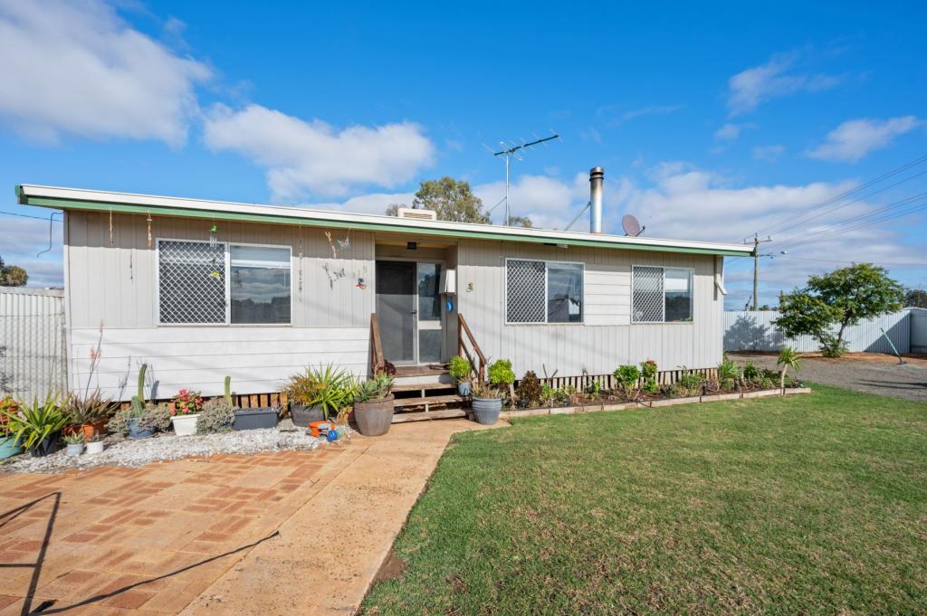 115 Sylvester St, Coolgardie, WA 6429