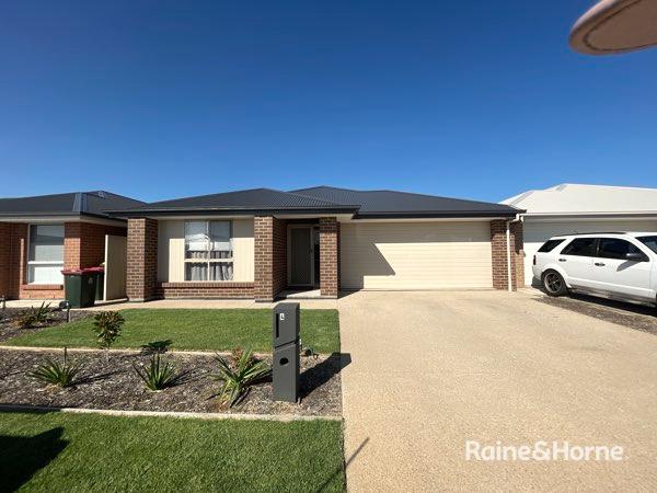 4 Michael Rd, Munno Para West, SA 5115