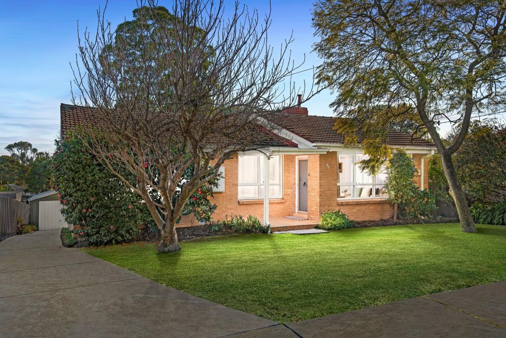 45 Johnson Dr, Ferntree Gully, VIC 3156