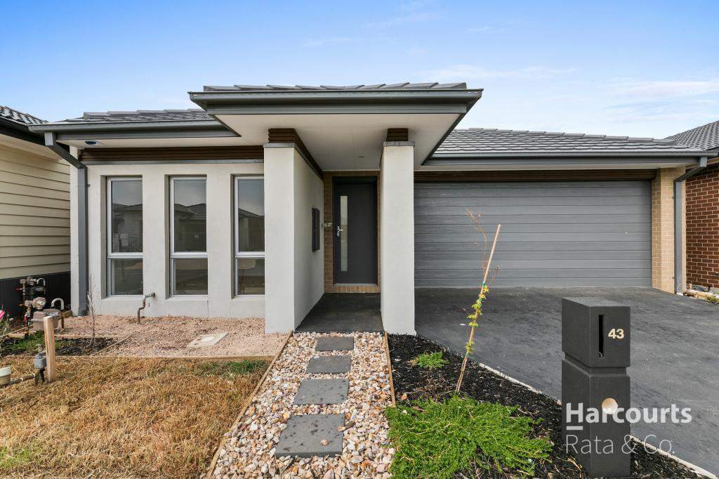 43 Bluebottle Pde, Rockbank, VIC 3335