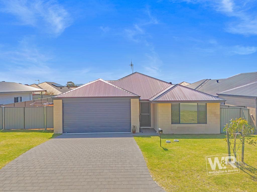 11 Nadebaum Tce, Bayonet Head, WA 6330