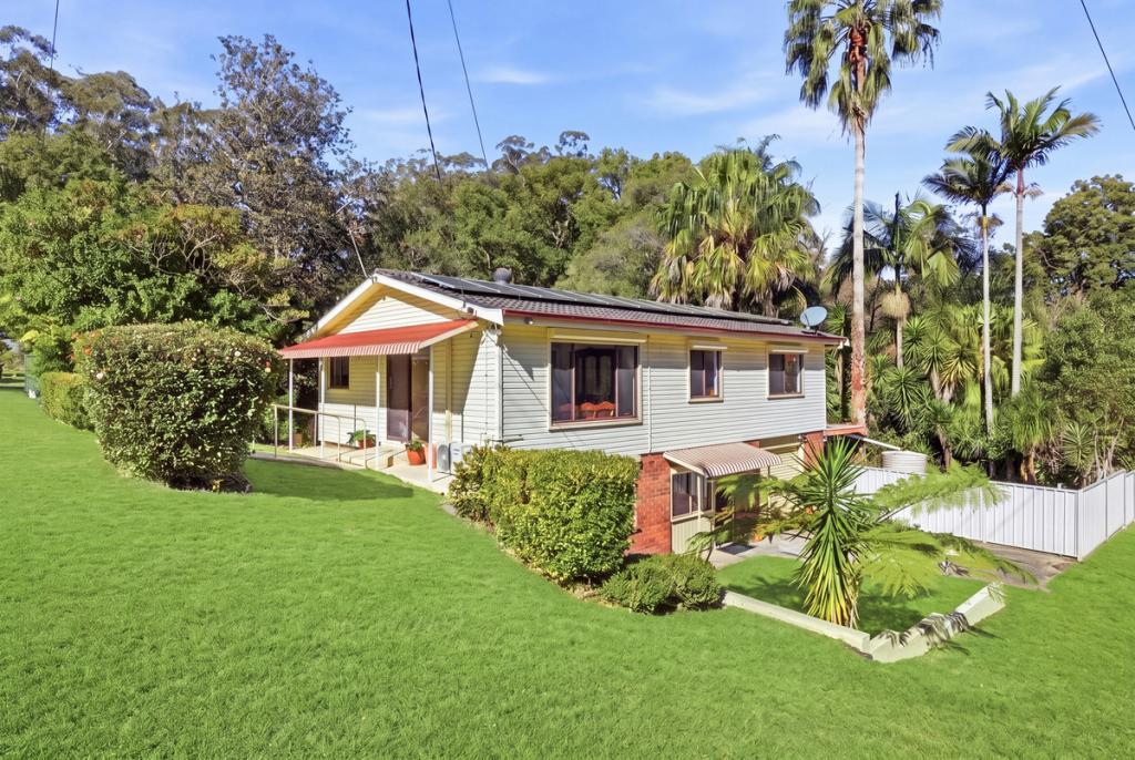 1 ADNAMIRA CL, WYOMING, NSW 2250