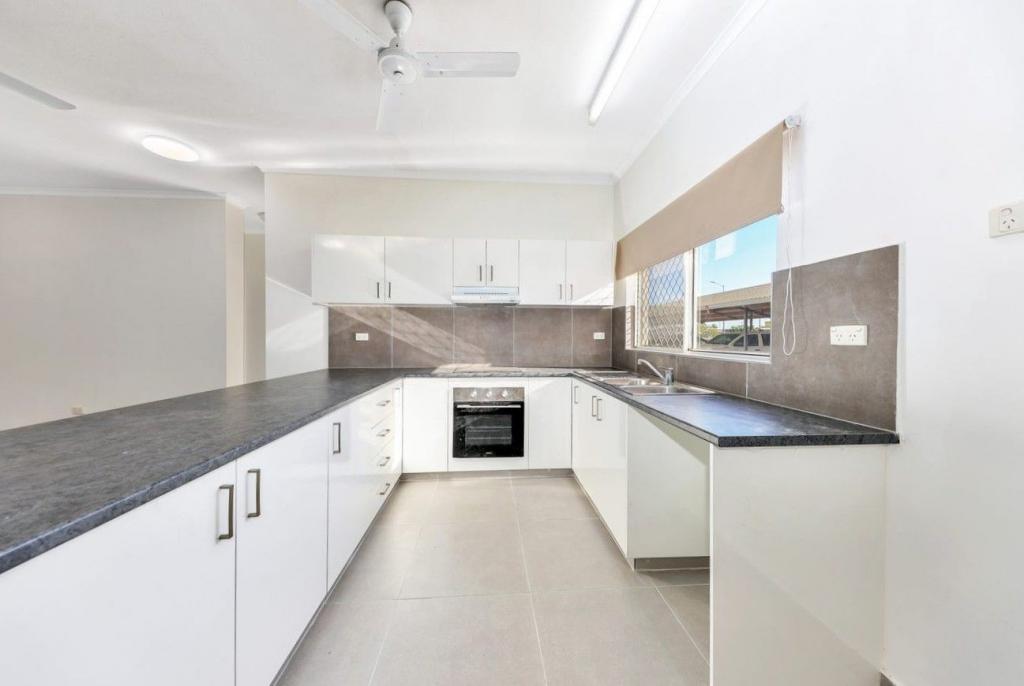 2/10 Mannikan Ct, Bakewell, NT 0832