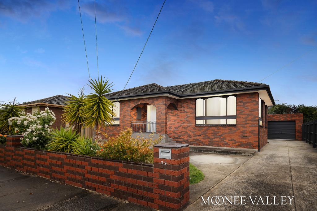 39 Ridge Dr, Avondale Heights, VIC 3034