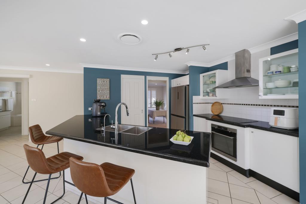 42 Stott Cres, Callala Bay, NSW 2540