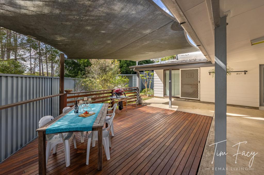21 Coronation Ave, Woodford, QLD 4514