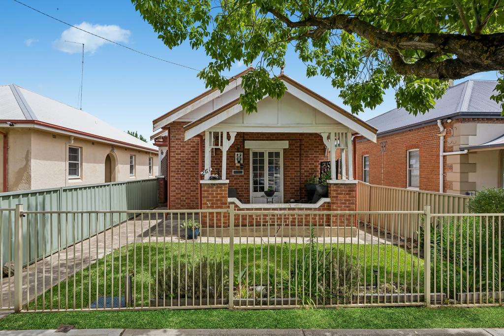 261 GEORGE ST, BATHURST, NSW 2795