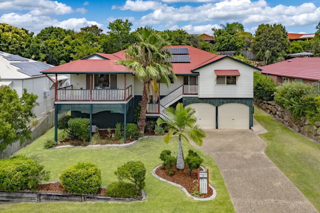 5 Howard Ct, Arana Hills, QLD 4054