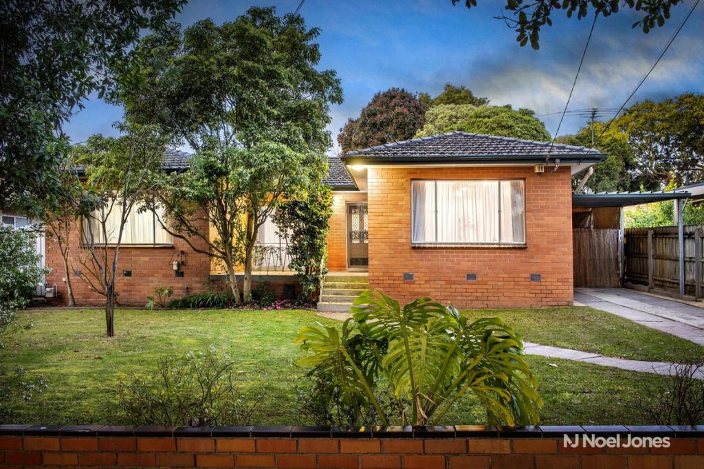 27 Smithdene Ave, Ringwood East, VIC 3135