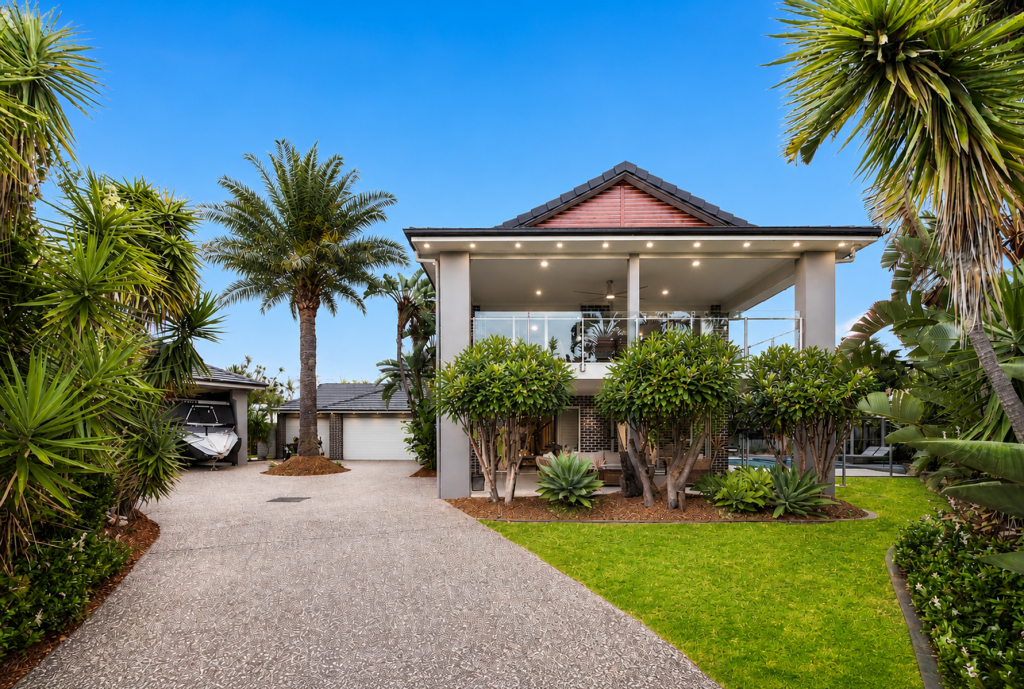 10 Saint Ives Ct, Redland Bay, QLD 4165