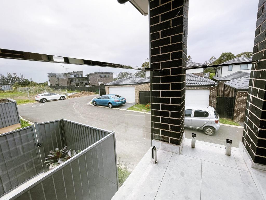 18a Cunningham Cres, Bardia, NSW 2565