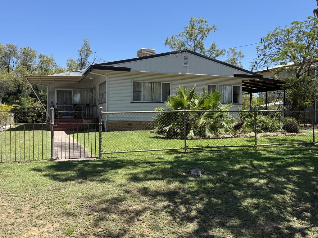 118 Thistle St, Blackall, QLD 4472