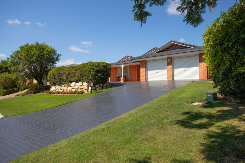 9 Cowley Dr, Flinders View, QLD 4305