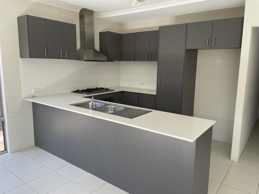 21 Tratman Rd, Caversham, WA 6055