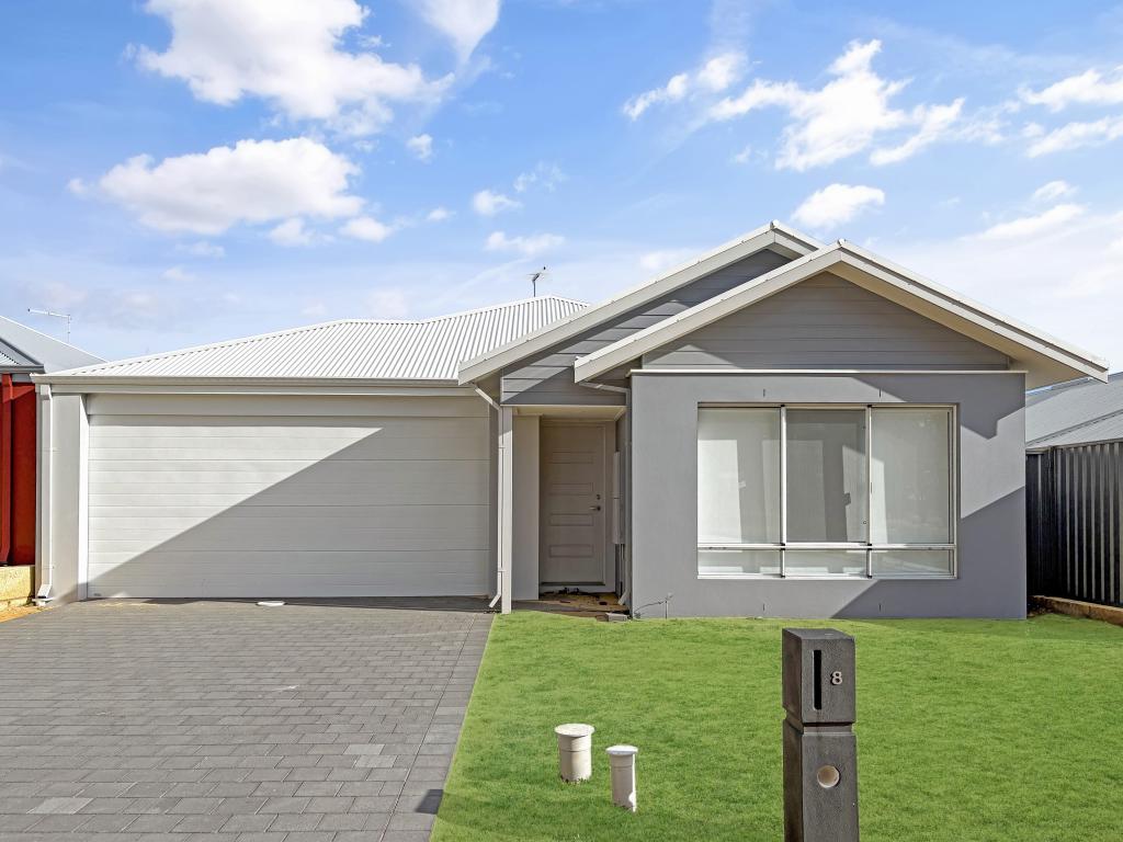 8 Wellington Ave, Lakelands, WA 6180