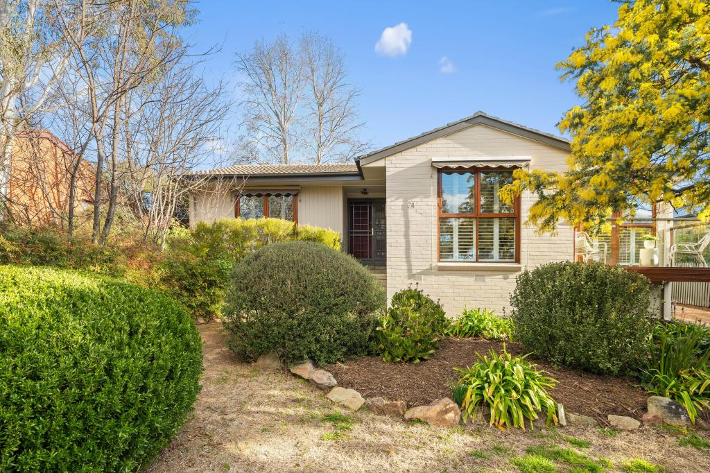 64 Lyttleton Cres, Cook, ACT 2614