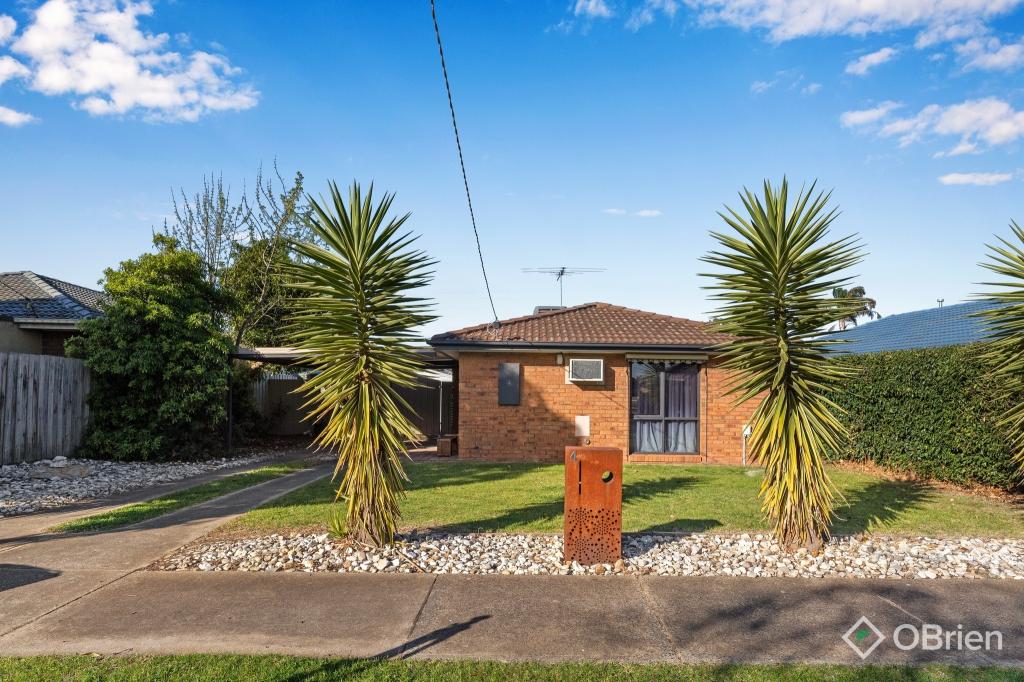 4 Stafford St, Melton South, VIC 3338