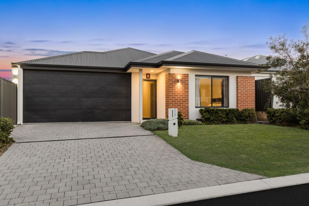 111 Turquoise Bvd, Treeby, WA 6164